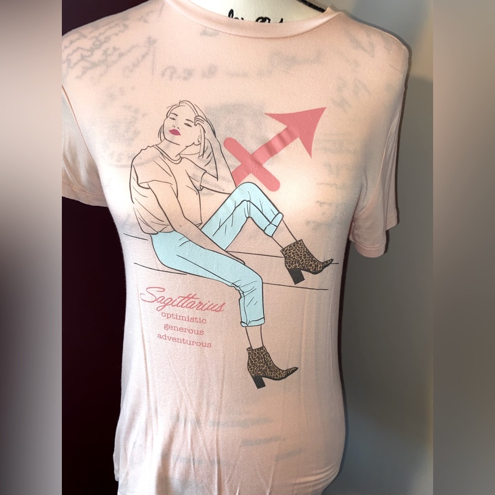 Sagittarius pink tshirt size medium